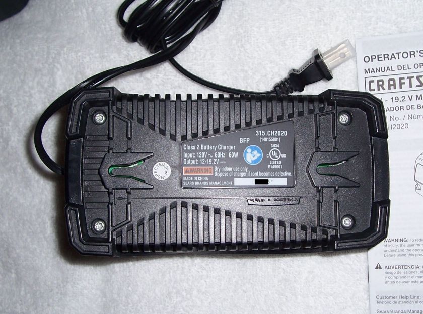 Craftsman 12V   19.2V Battery Charger and maintainer   140155001 315 