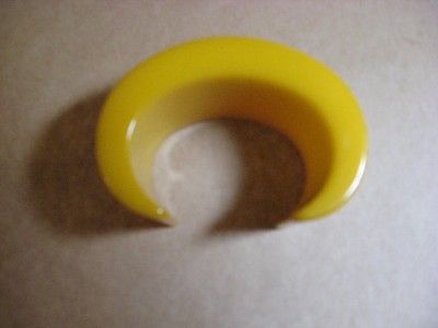 AWESOME MOD VINTAGE HEAVY PLASTIC BAKELITE CUFF EGG YOLK NR  