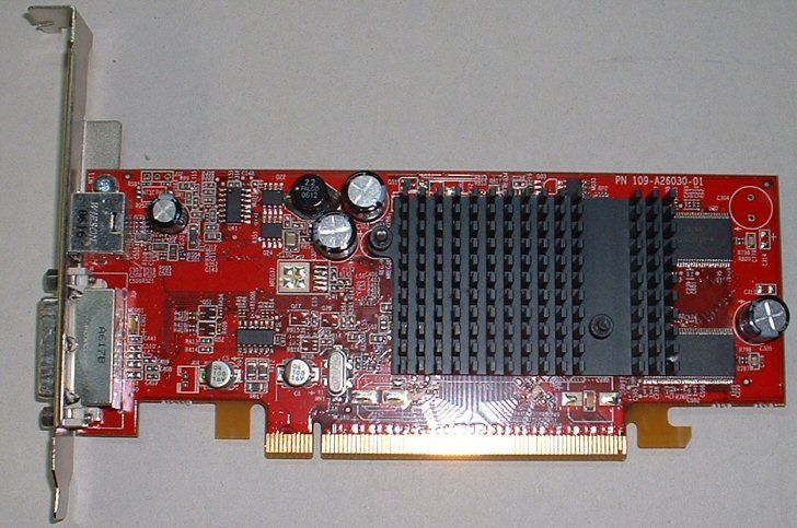 ATI X600 SE PN 109 A26030 01 128MB PCIe Video Card DVI S Video