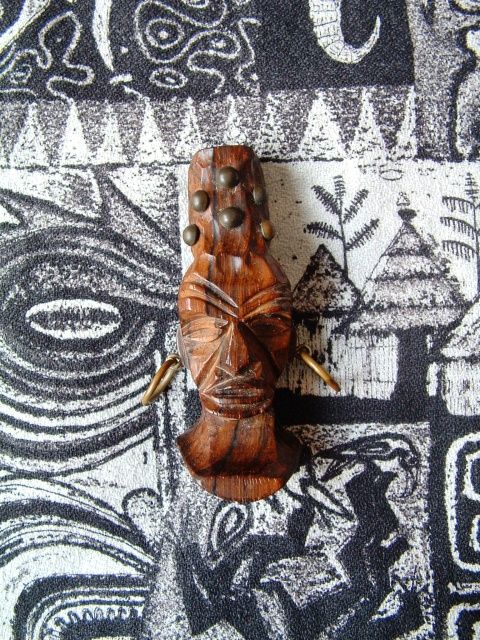 VERY RARE Mings Hawaiian KOA Wood TIKI Pin BROOCH  