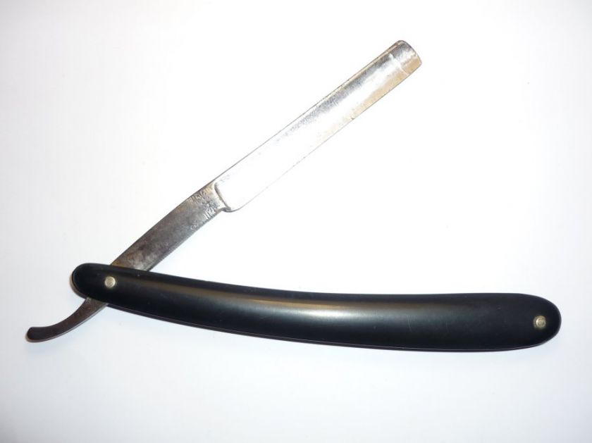 Measures Length folded 16 cm , Length unfolded 24 cm , Blade 10 cm 