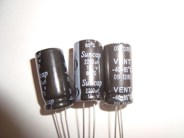 3Pcs of 2200uF 10V Capacitor 85C +/ 20% Tolerance