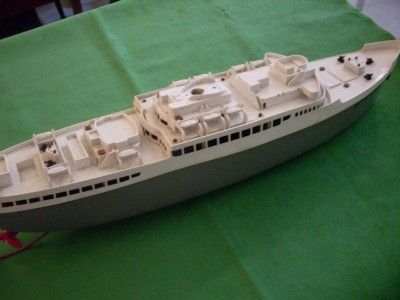 TRIANG CLOCKWORK MODEL OCEAN LINER RMS PRETORIA CASTLE BOXED  