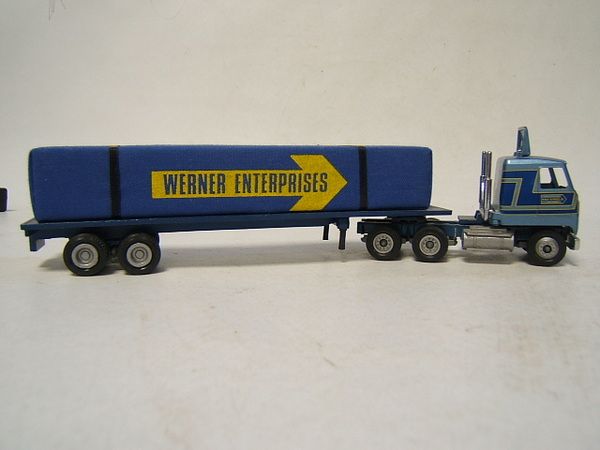 Winross Tractor Trailer Werner Enterprises Mack  