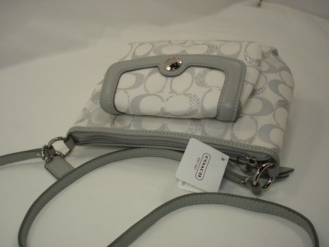 Free Ship NEW COACH 46410 SIGNATURE GREY SILVER POCKET Swingpack 