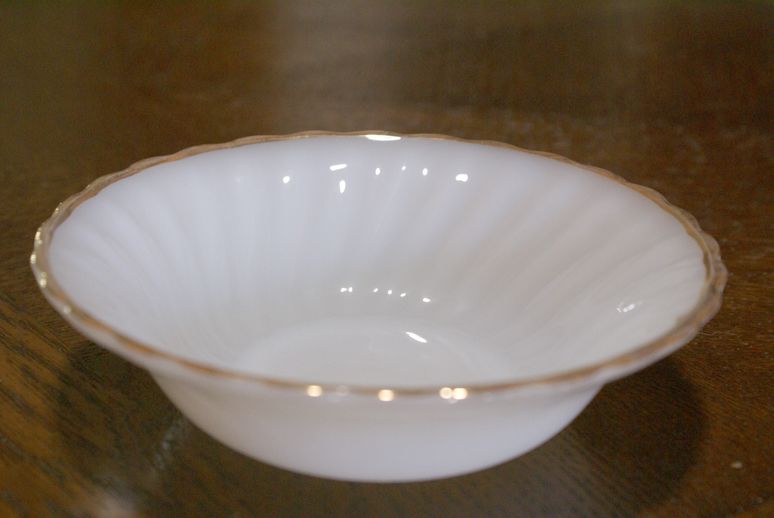 Vintage Fire King Anchor Hocking White Swirl Gold Rim Serving Bowl 