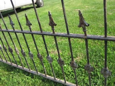 ORNATE ANTIQUE IRON FENCE SECTION ~  