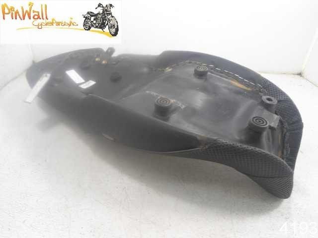 00 Triumph Adventurer SEAT  