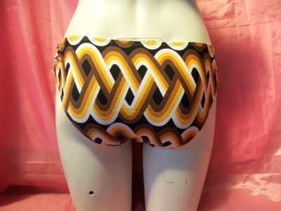 Trina Turk Buckle hipster T6 8 bottom gold fire XS  