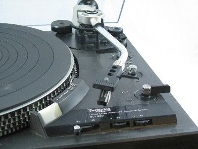 Vintage Technics Direct Drive SL 1900 Turntable Automatic Record 