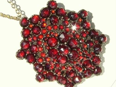 ANTIQUE GEORGIAN GARNET GOLD LOCKET BACK PENDANT &CHAIN  