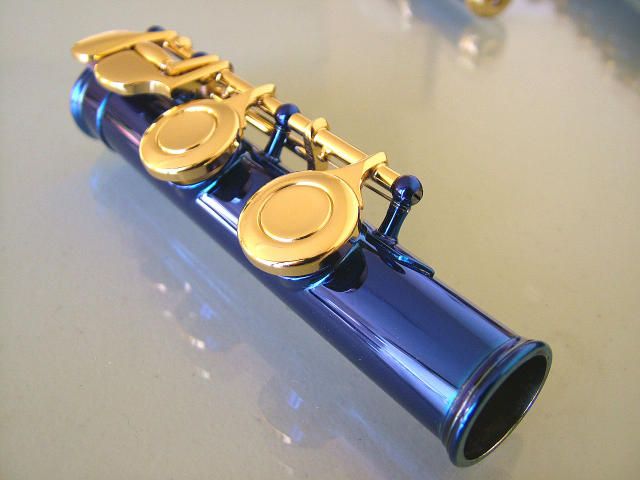 Dont miss this opportunity to own an absolutely beautiful flute.