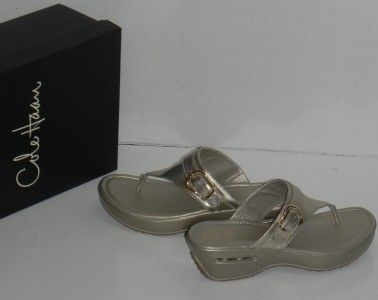 NIB Cole haan Air Maddy Tant Thong Soft Gold Metal Sandals size 10 