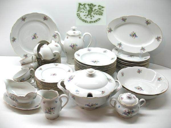 67 pc MZ CZECHOSLOVAKIA DINNER SET 10 PLACE SETTINGS  