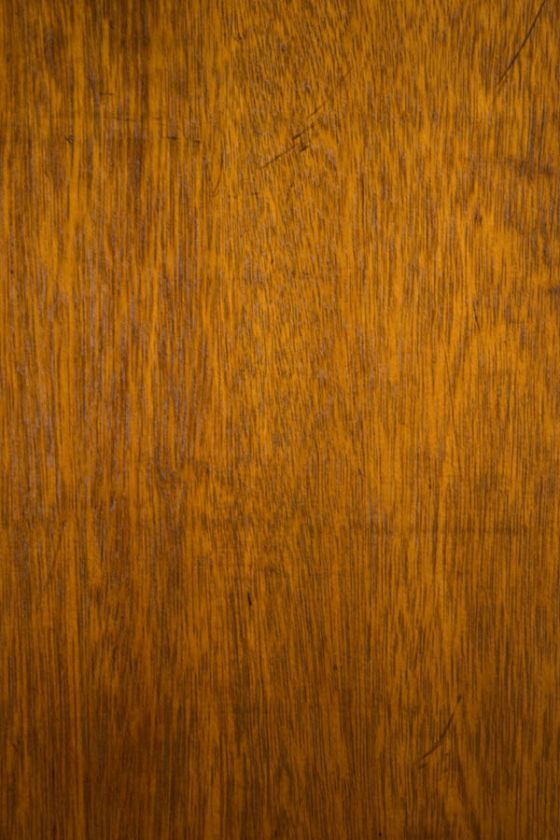 The mahogany displays a rich complexion and a striking grain.