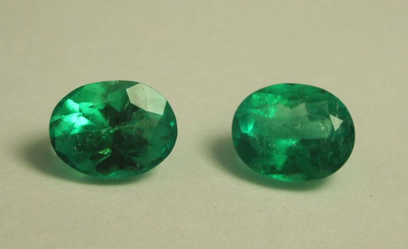 51 CTS PAIR OF COLOMBIAN EMERALDS OVAL SHAPED  