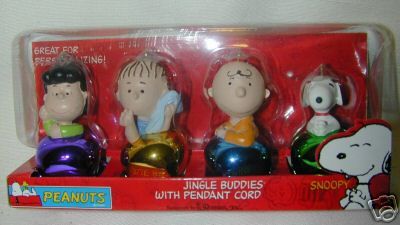 CHARLIE BROWN,LUCY,LINUS,SNOOPY PENDANTS NEW  