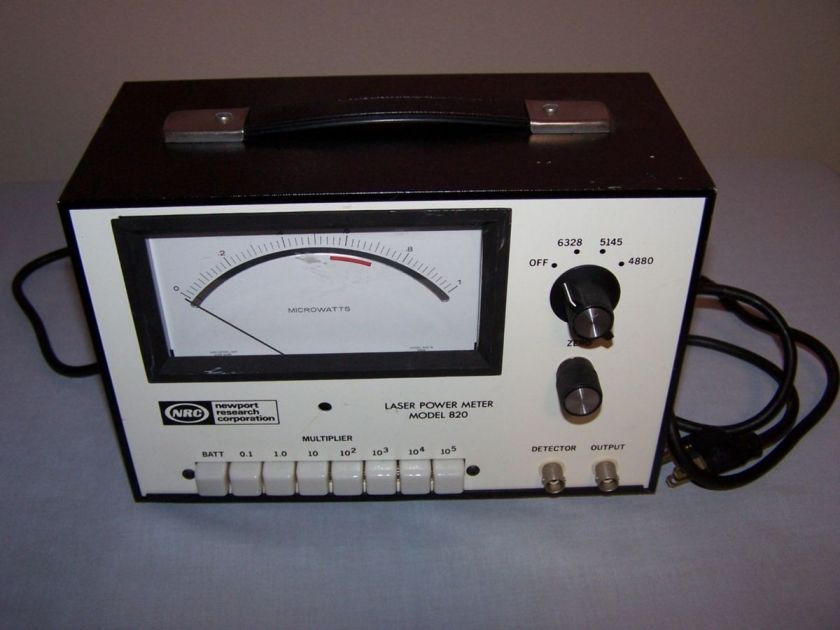 NEWPORT RESEARCH CORP LASER POWER METER MODEL 820  