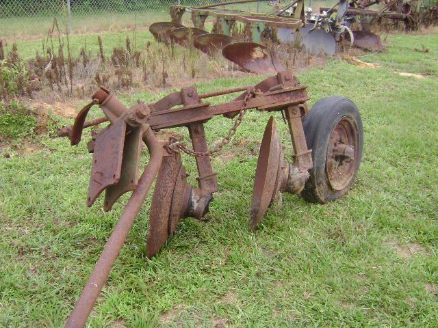 John Deere MT6 Disc Plow  