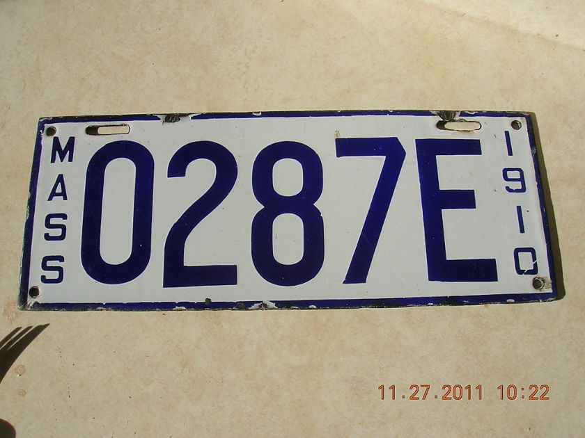 1910 10 MASSACHUSETTS MA MASS PORCELAIN DEALER DLR LICENSE PLATE 