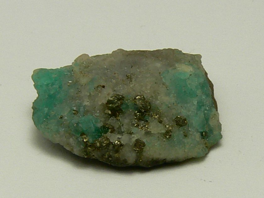 COLOMBIAN EMERALDS ROUGH 20.98 CT  