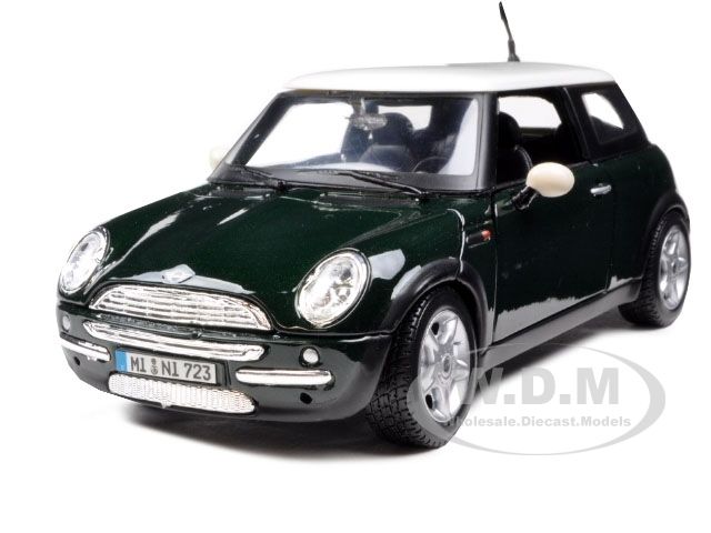 MINI COOPER GREEN 124 DIECAST MODEL CAR BY MAISTO 31219  