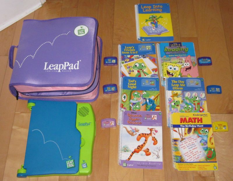 Leap Pad Frog Learning System Pink/Purple Case 7 Books  
