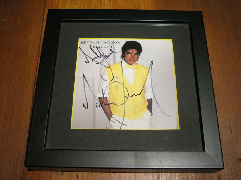   ~ AUTOGRAPH ~ SIGNED THRILLER CD SINGLE ~ Framed ~ RARE ***  