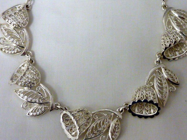 GORGEOUS FILIGREE STERLING BELL FLOWERS NECKLACE BIRKS 12.6g  