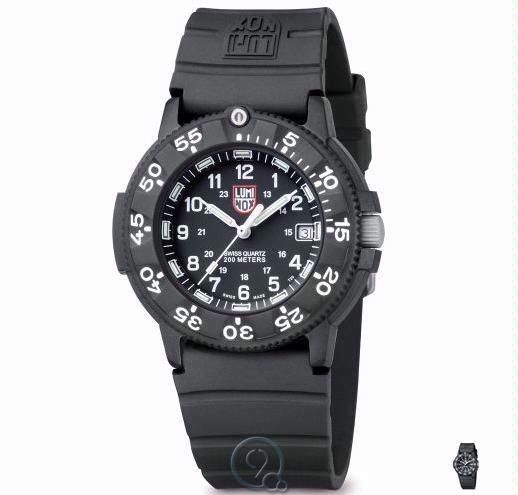 Mens Luminox Genuine US Navy Seal Dive Watch Black Water Resistant 656 