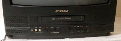 SYLVANIA 19 COMBO TV/VCR VHS VIDEO CASSETTE RECORDER MODEL SSC192 