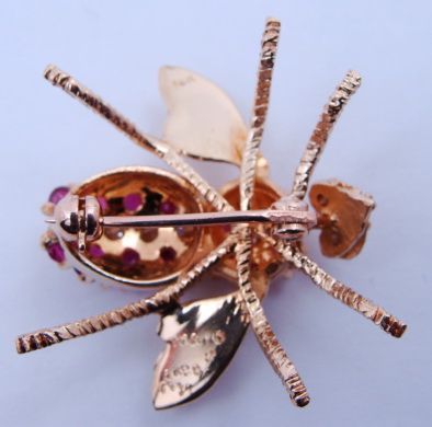 Designer Van Cleef & Arpels Diamond Ruby BEE Pin  