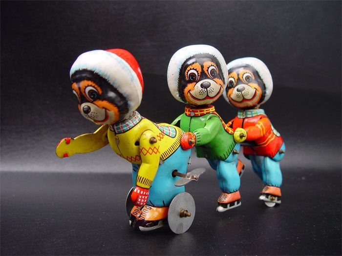 Rare TPS Champ On Ice Bear Skater Trio Tin Wind Up Toy  